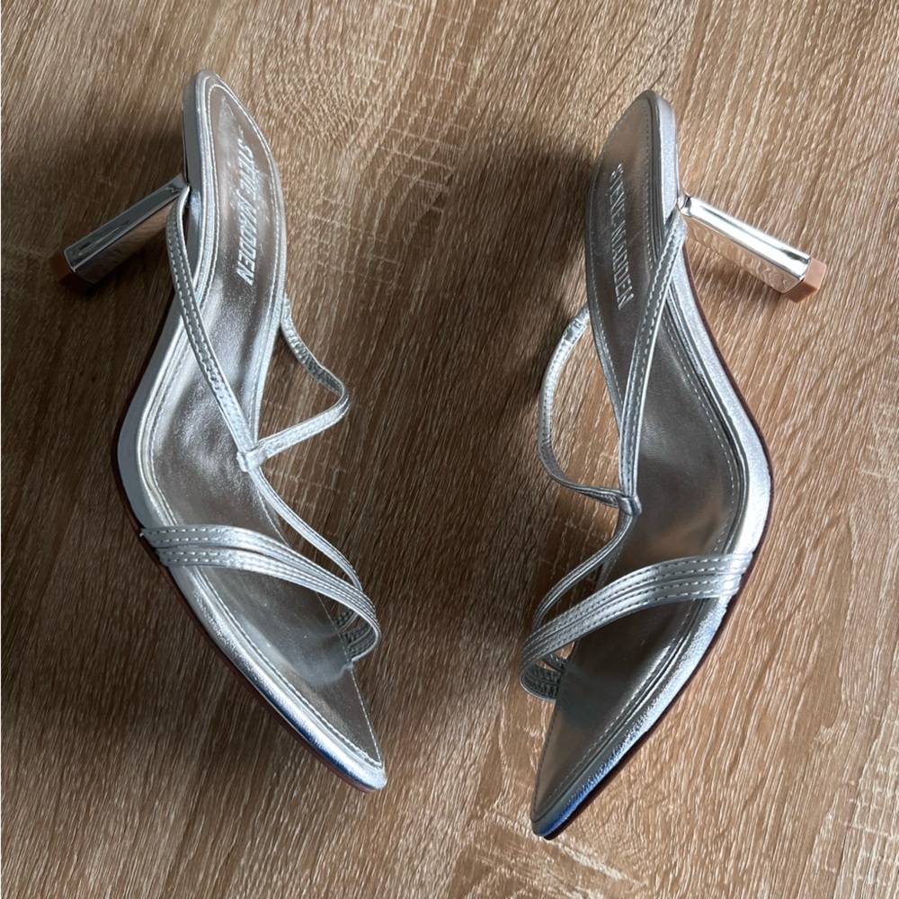 Steve Madden Silver Pointed Heel Sandals - Picture 3 of 9